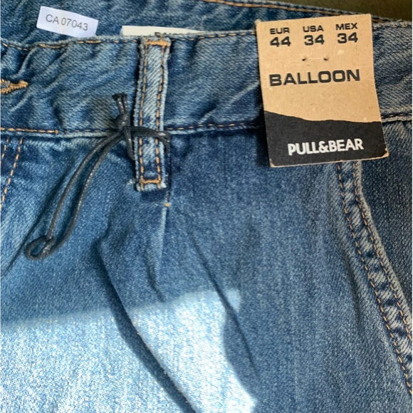 Pull & Bear Balloon Jeans NWT Sz. 34 - Picture 10 of 12